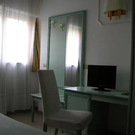 Pensión Chiara Stella 4*