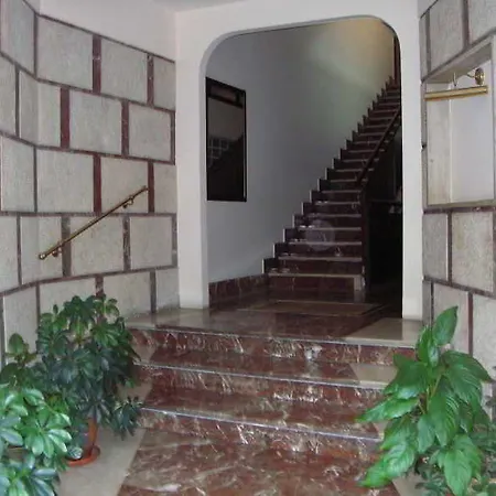 Chiara Stella 4* Roma